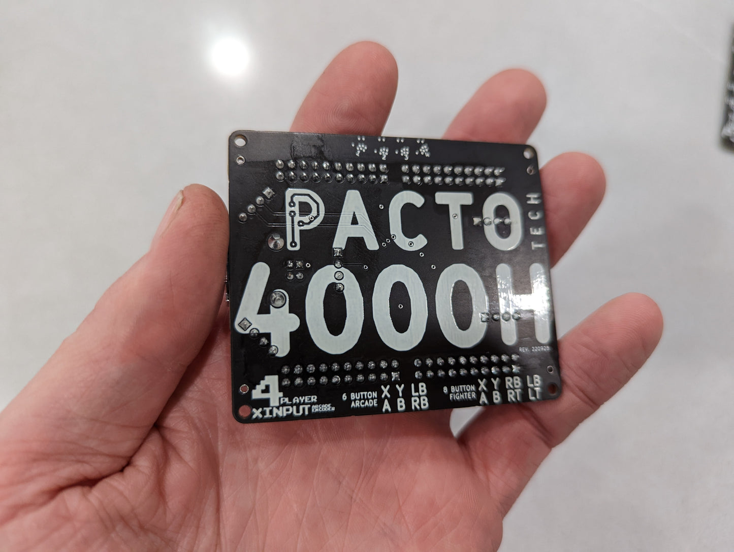 Pacto Tech 4000H - 4 Player Control Interface for Arcade Cabinets (supports Xinput Protocol)